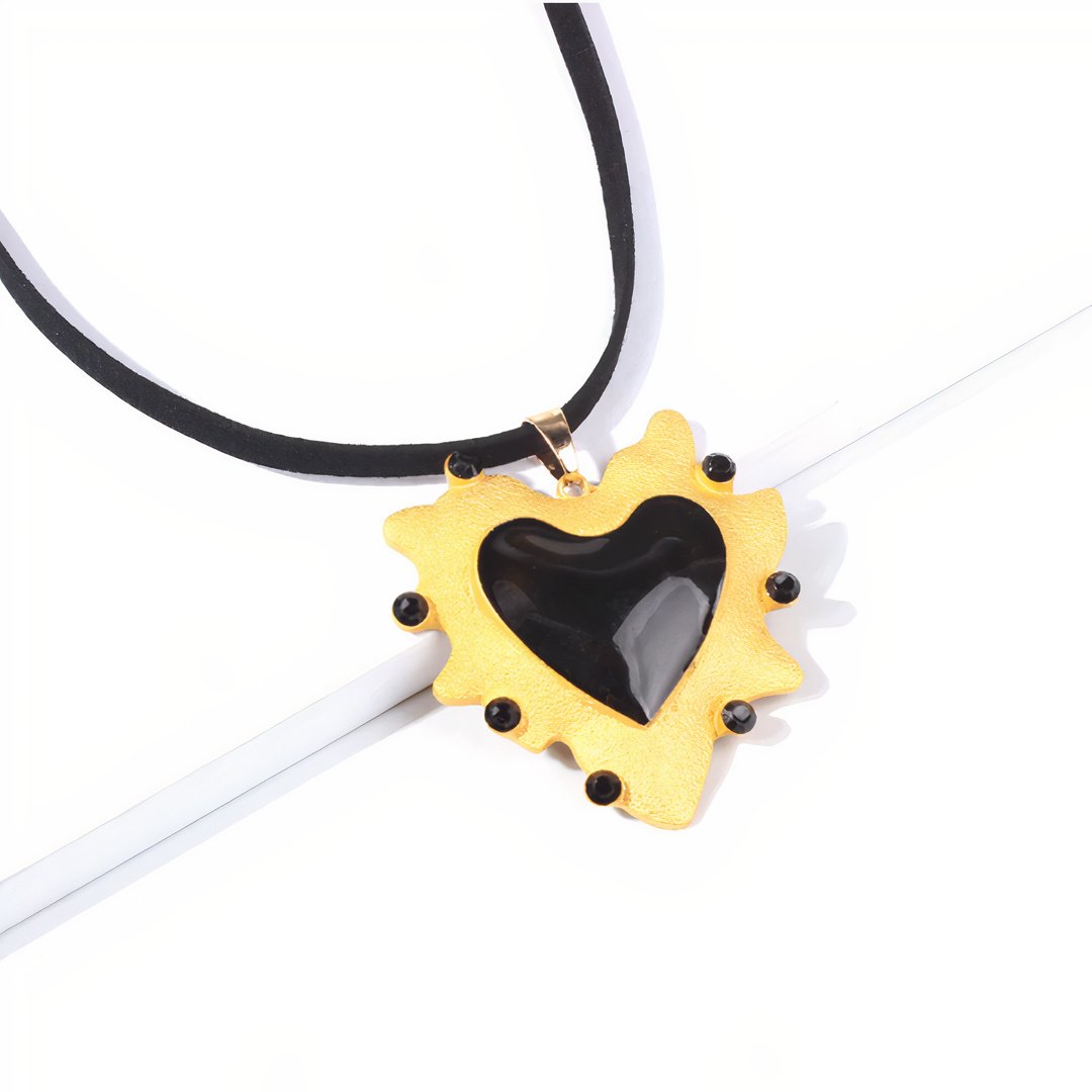 Black Heart Necklace - Tuesday Morning - Necklaces