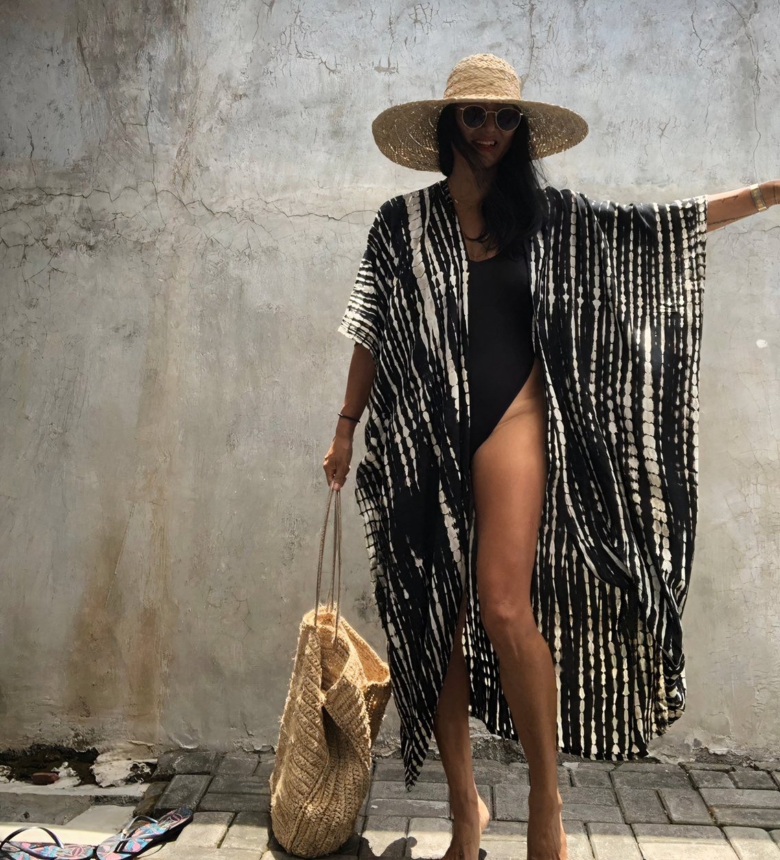 Black & White Kimono - Tuesday Morning - Kimonos & Caftans