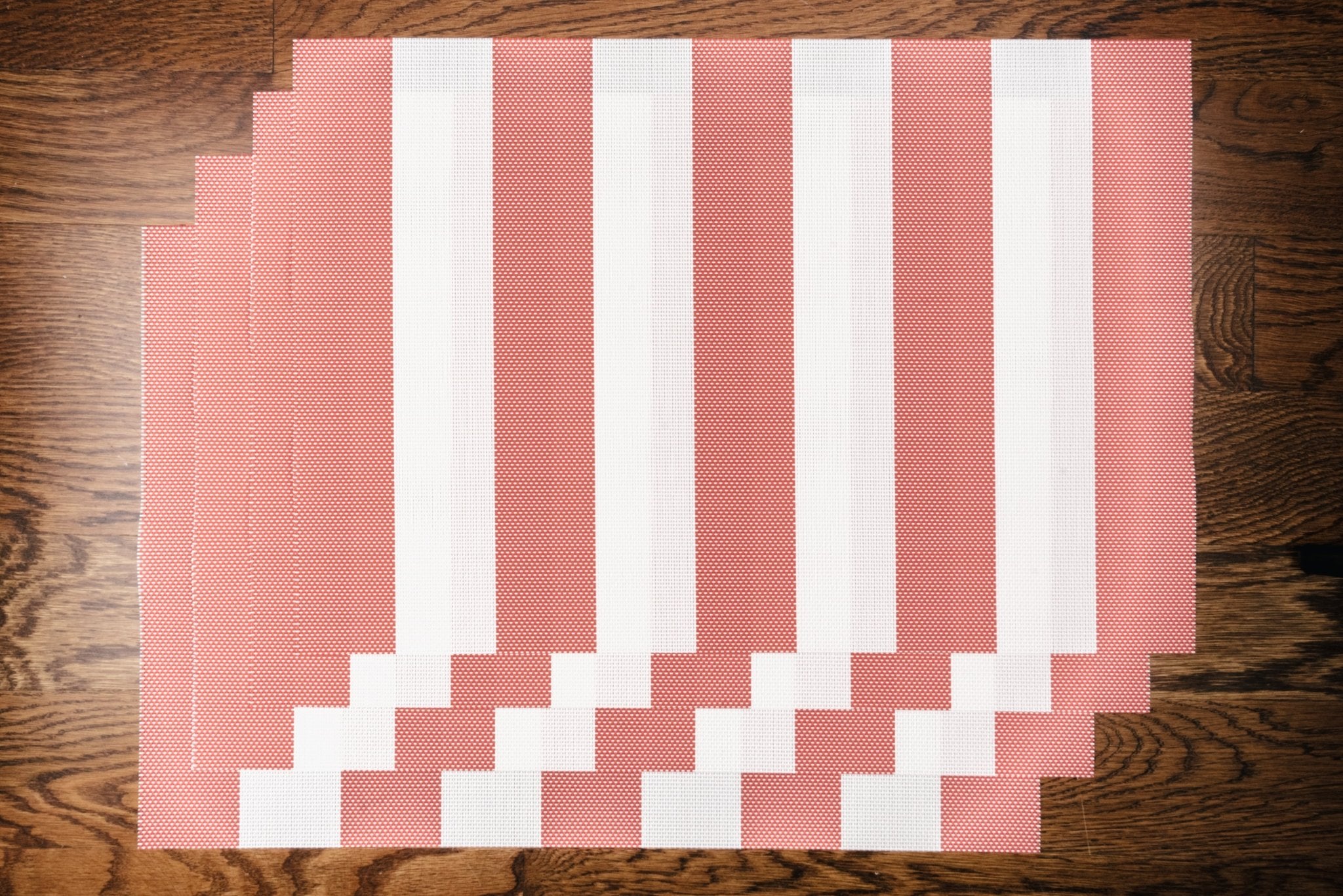 Cabana Stripe 100% Textilene Placemat (Set of 4) - Tuesday Morning - Placemats