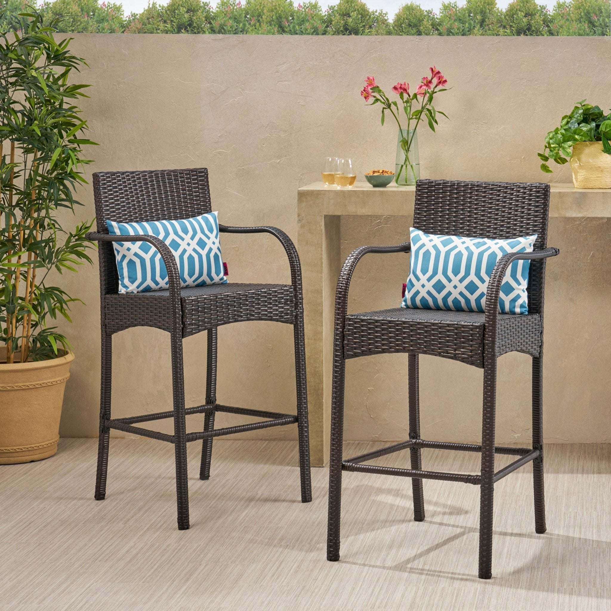 CASCADA KD BARSTOOL CHAIR - Tuesday Morning - Table & Bar Stools