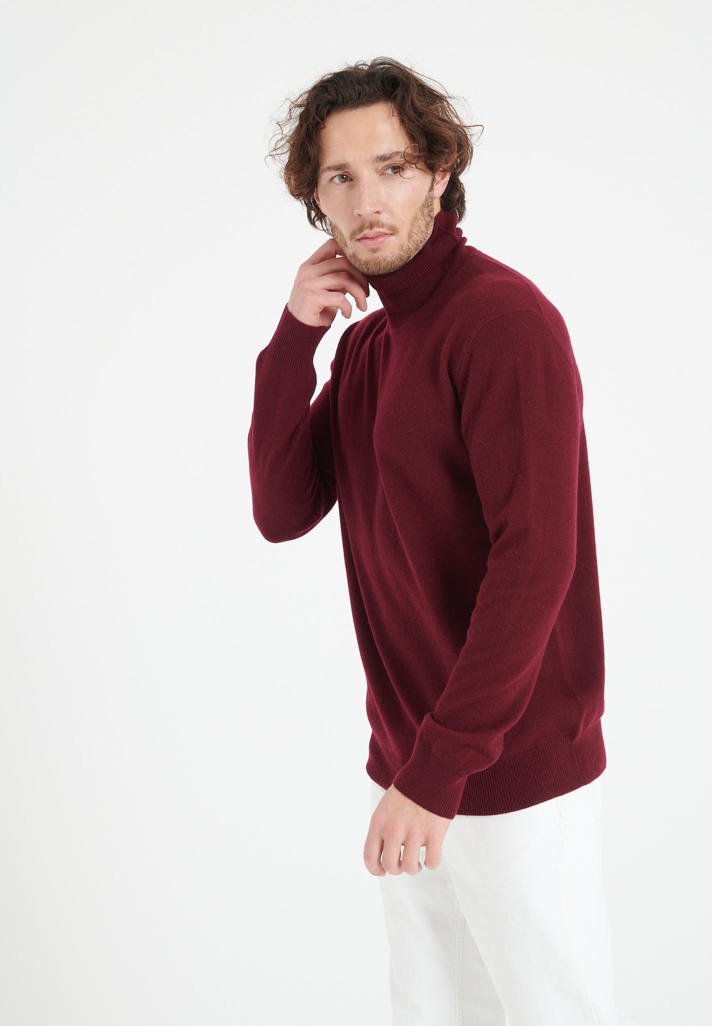 Cashmere turtleneck sweater in bordeaux red - Tuesday Morning - Sweaters & Hoodies