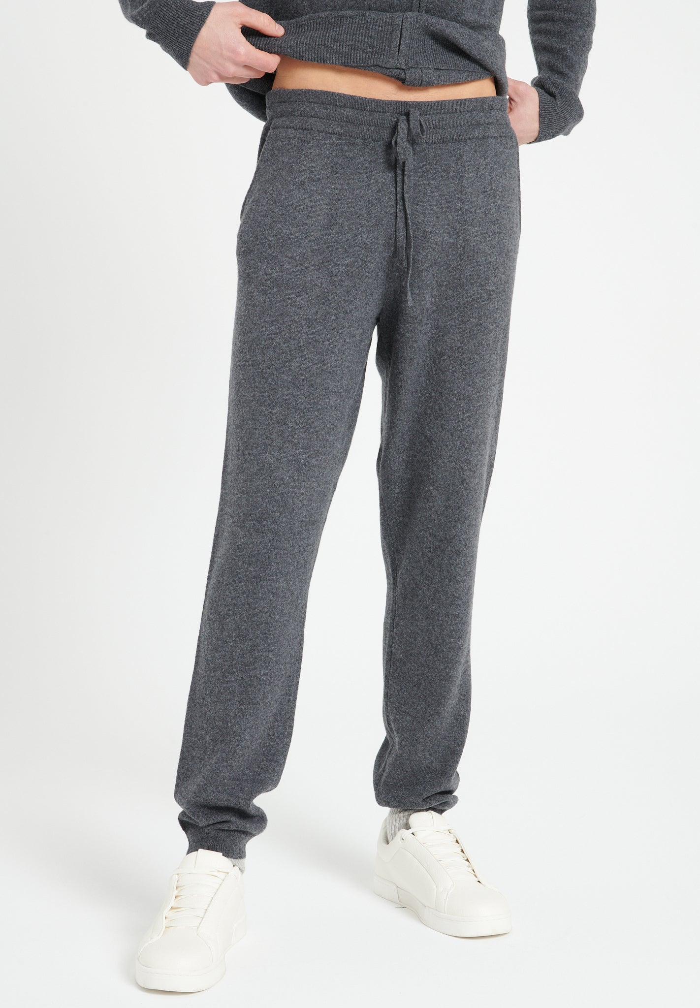 Charcoal grey cashmere sweatpants - Tuesday Morning - Pants