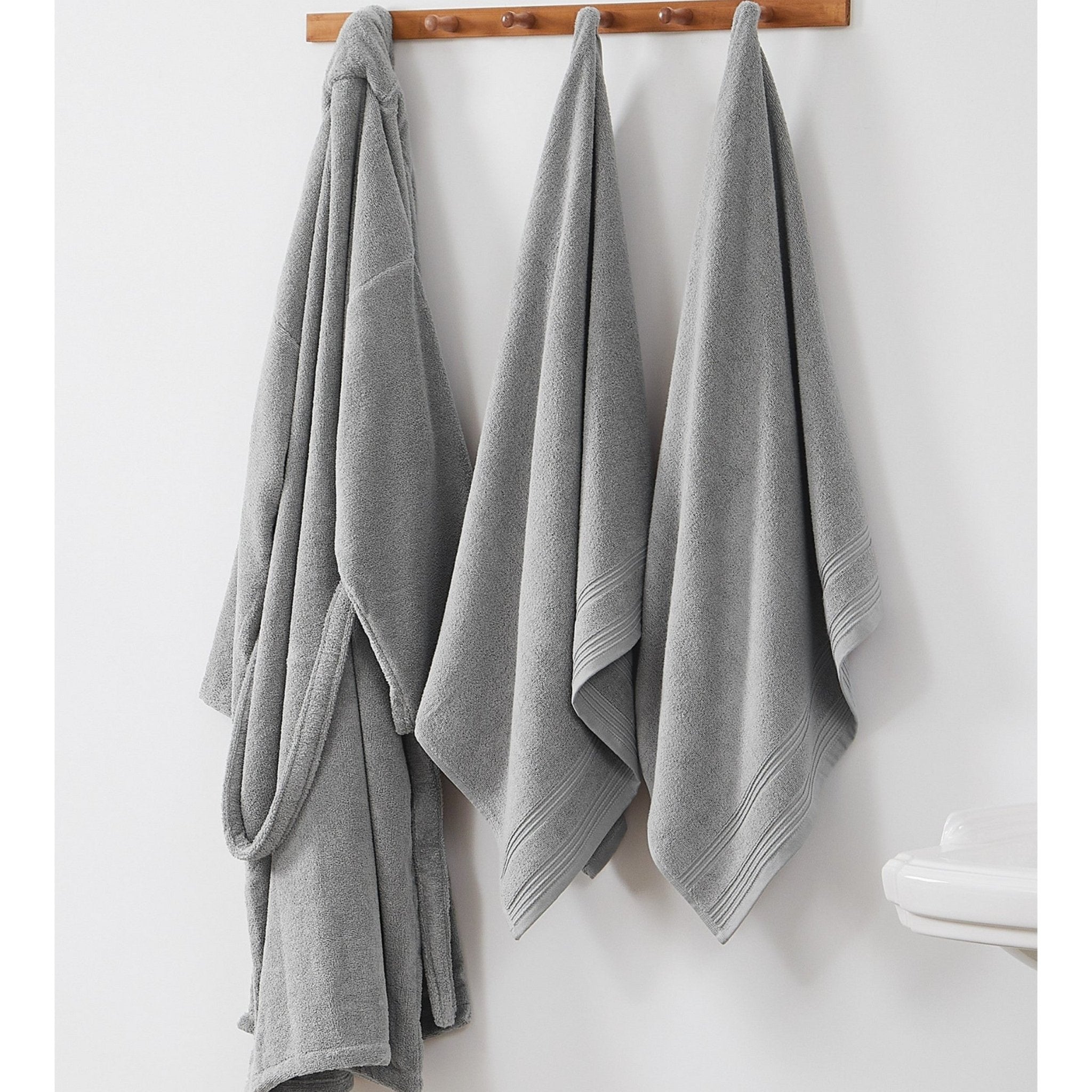 Christian Siriano NY™ Towel and Robe Set - 2 Color Options - Tuesday Morning - Bath Towel Sets