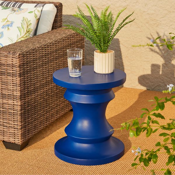 18.25''H MGO Chess Outdoor Side Table