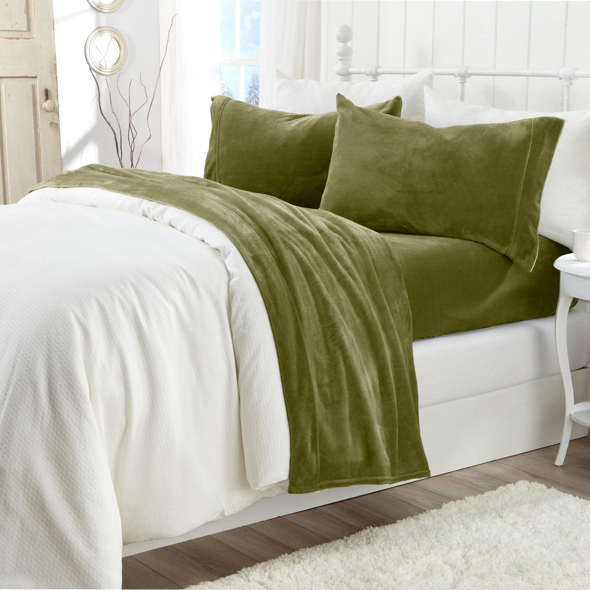 4-Piece Solid Plush Sheet - Velvet Luxe Collection (17 Colors Available)