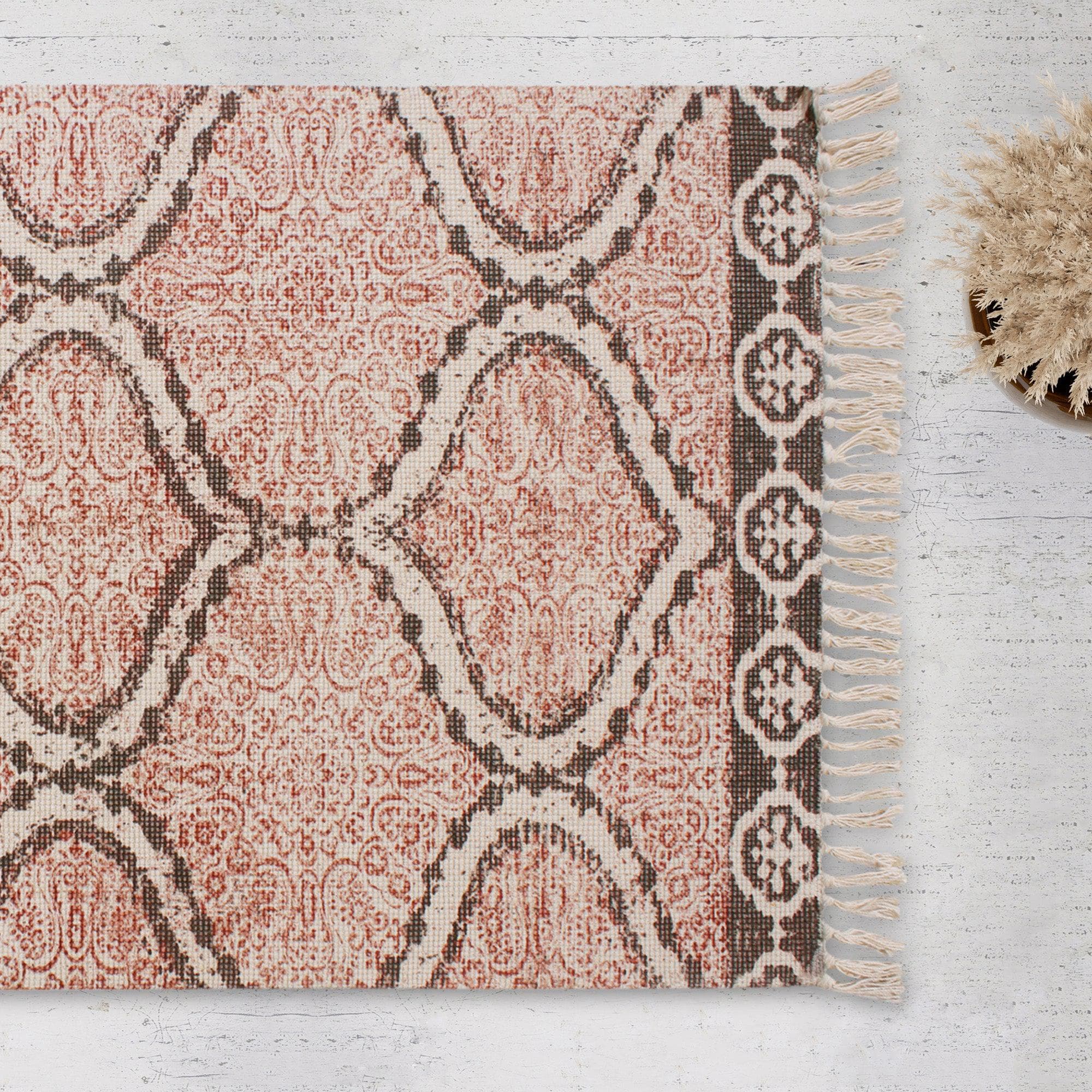 Patina Vie Maison Rugs 3’ x 5’ / Terracotta Circular Floral Hand Tufted Boho Accent Rug with Tassels